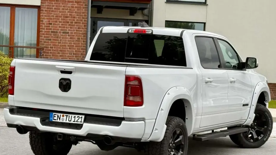 RAM 1500 -