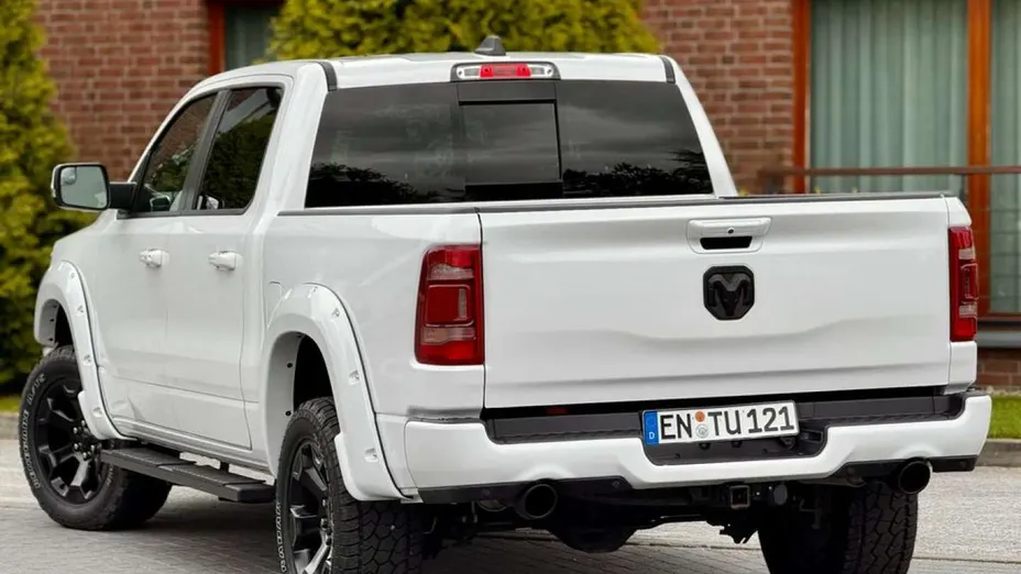 RAM 1500 -