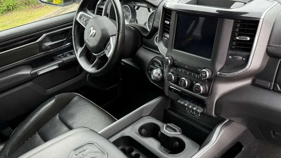 RAM 1500 -