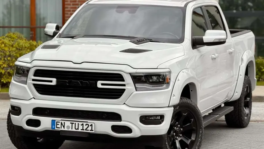 RAM 1500 -