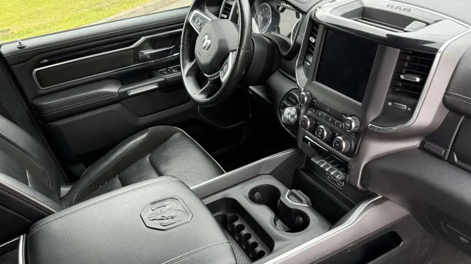 RAM 1500 -