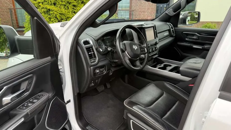 RAM 1500 -