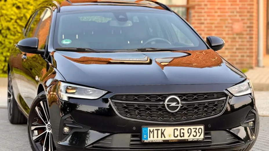 OPEL Insignia -