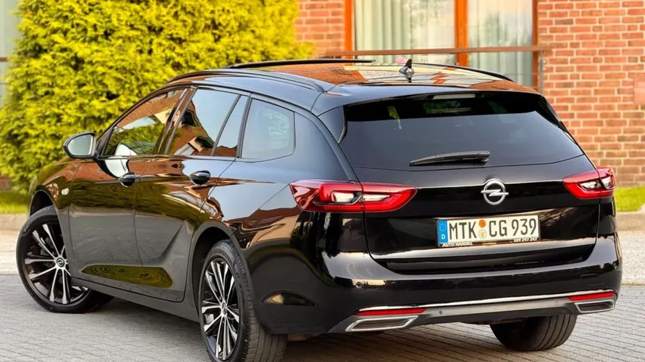 OPEL Insignia -