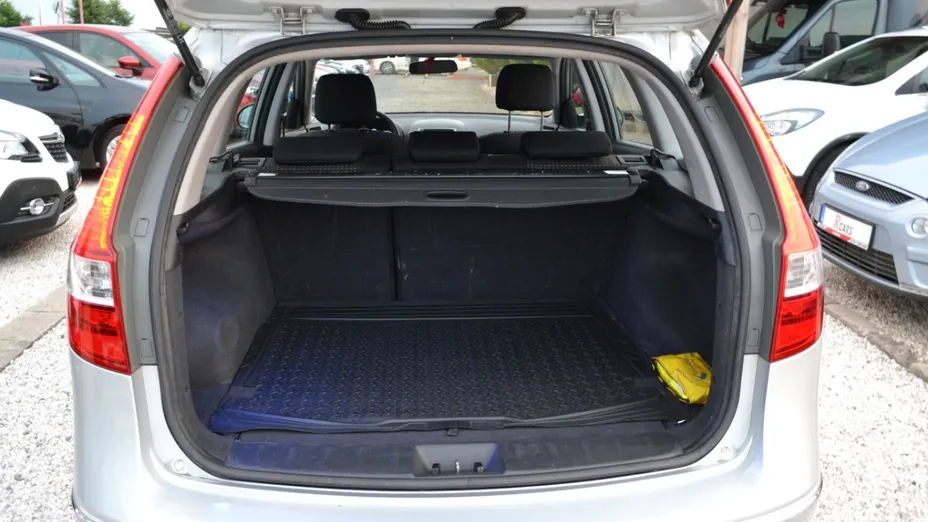 HYUNDAI i30 -