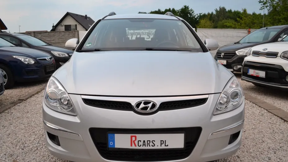 HYUNDAI i30 -