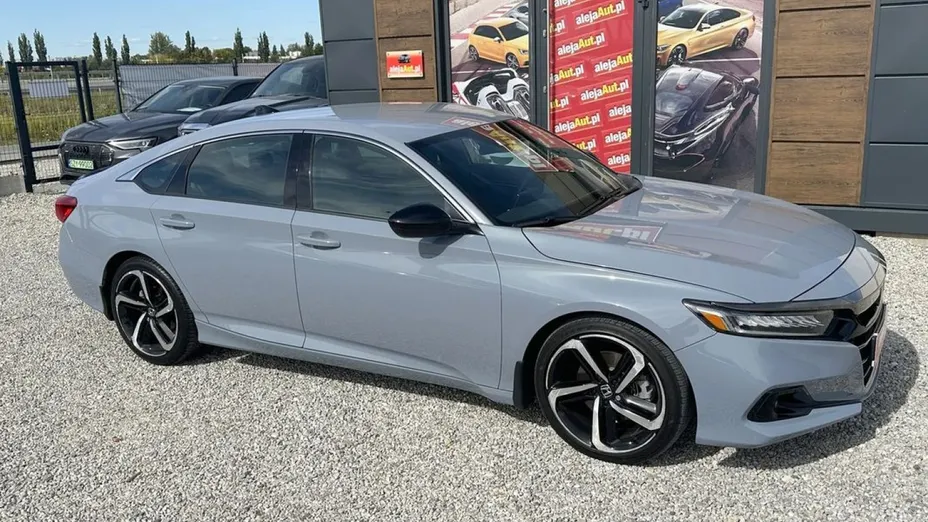 HONDA Accord -