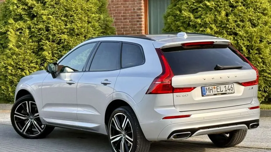VOLVO XC60 -