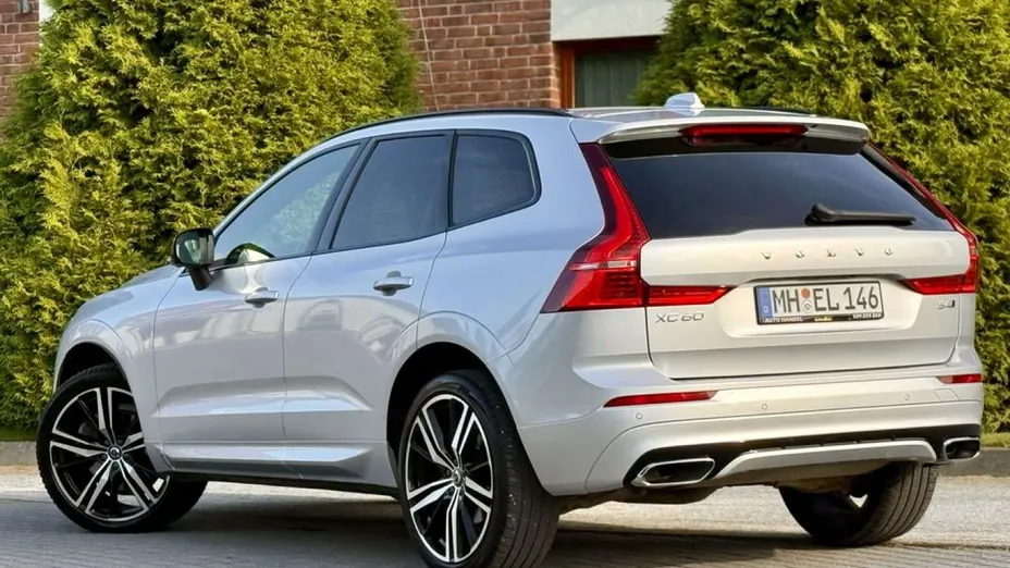 VOLVO XC60 -