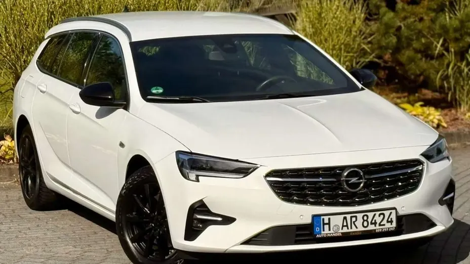 OPEL Insignia -