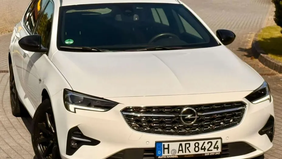 OPEL Insignia -