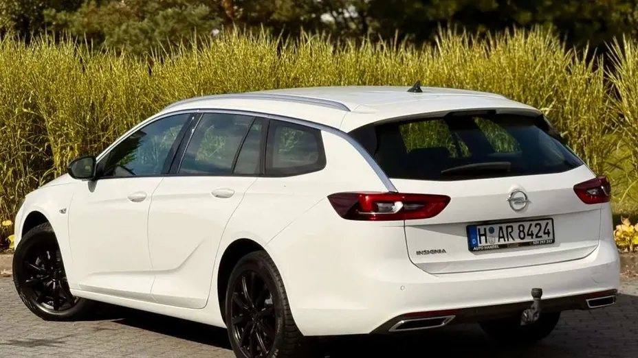 OPEL Insignia -