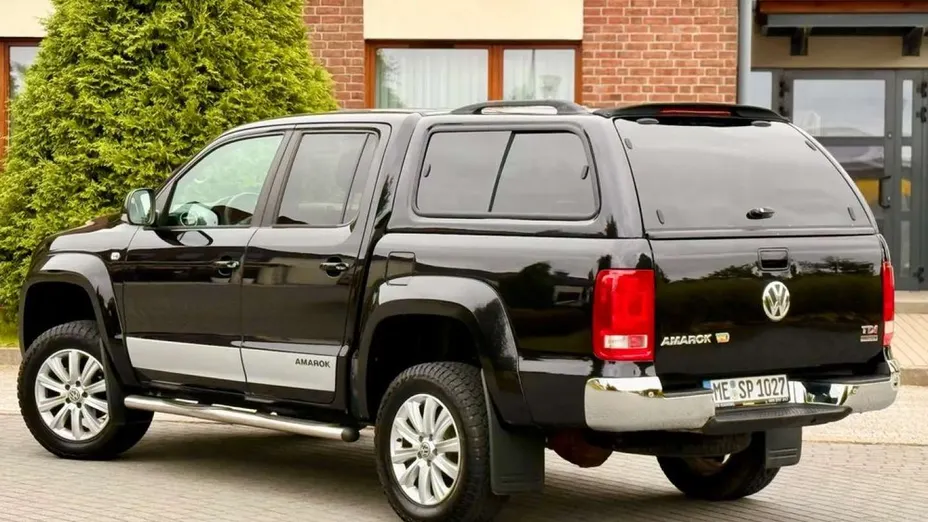 VOLKSWAGEN Amarok -