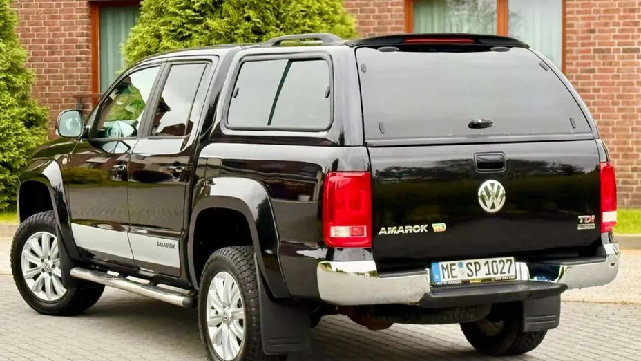 VOLKSWAGEN Amarok -