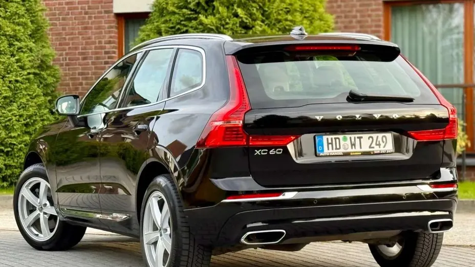 VOLVO XC60 -
