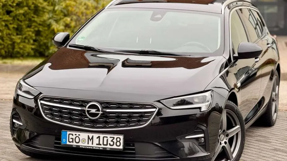OPEL Insignia -