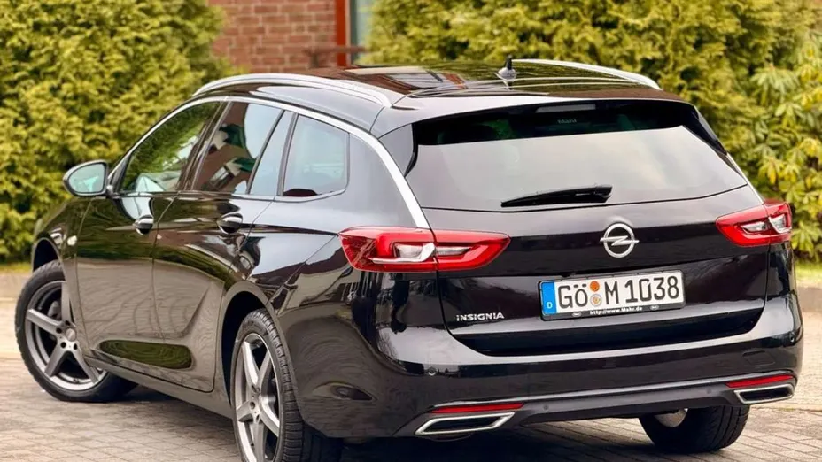 OPEL Insignia -