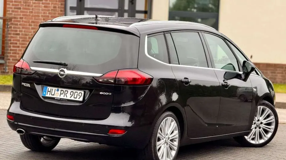 OPEL Zafira -