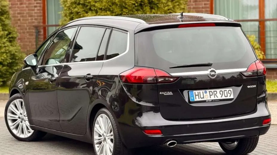 OPEL Zafira -