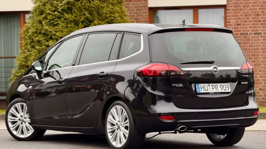 OPEL Zafira -