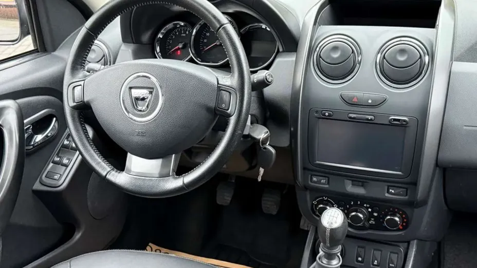DACIA Duster -
