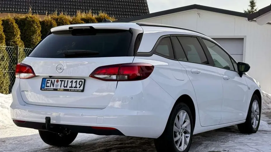 OPEL Astra -