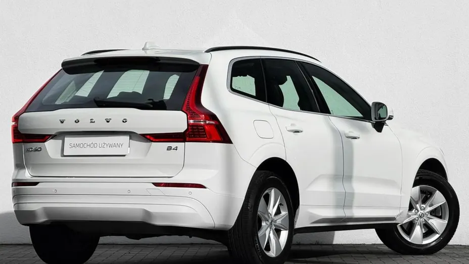 VOLVO XC60 -