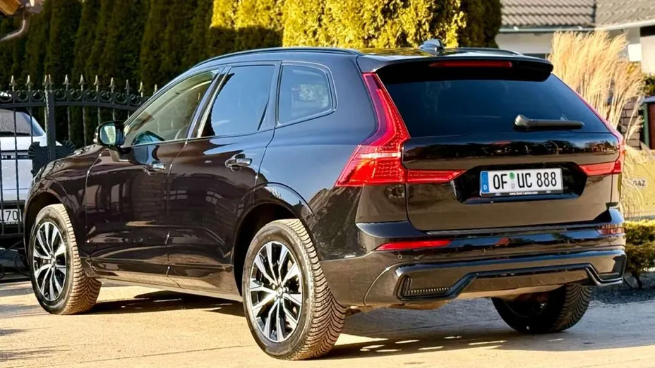 VOLVO XC60 -