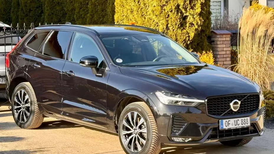VOLVO XC60 -