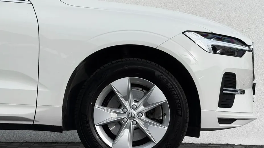 VOLVO XC60 -