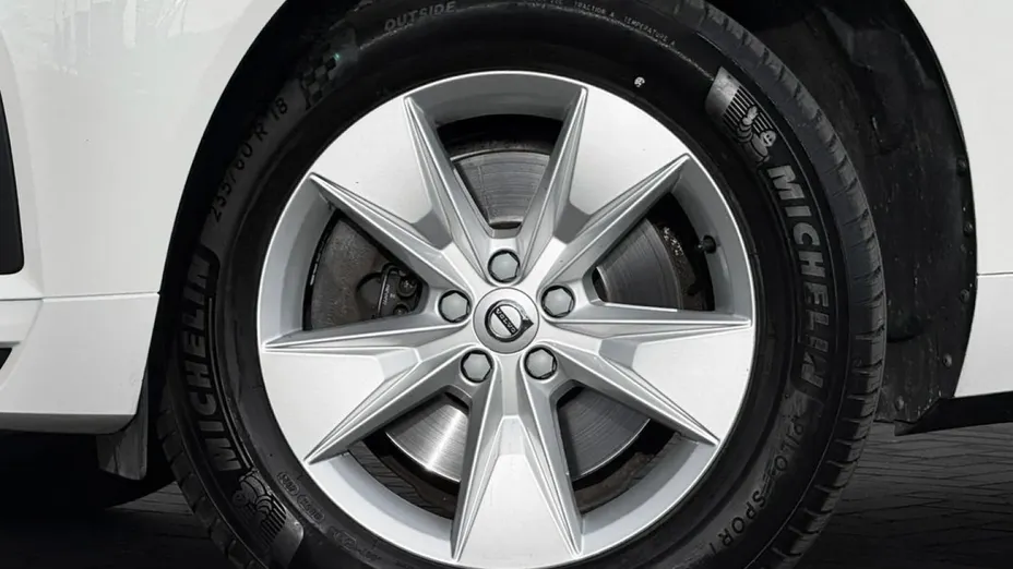 VOLVO XC60 -