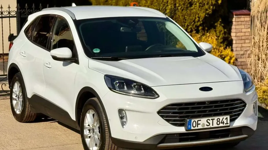 FORD Kuga -