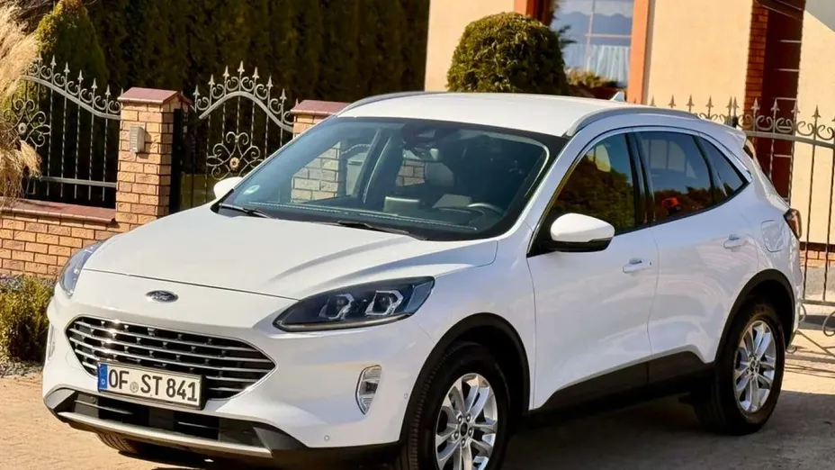 FORD Kuga -