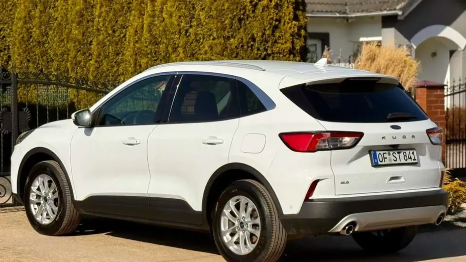 FORD Kuga -