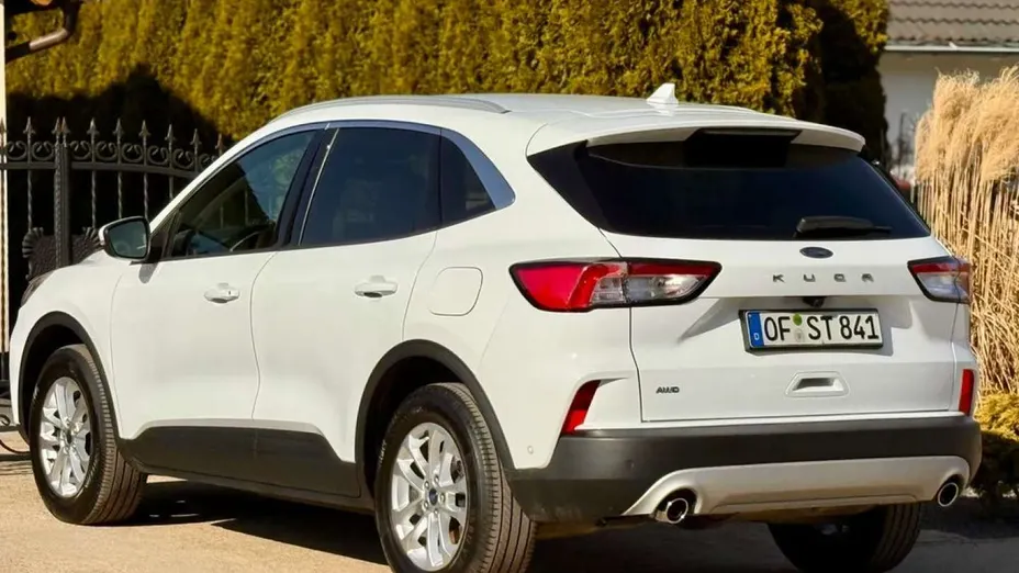 FORD Kuga -