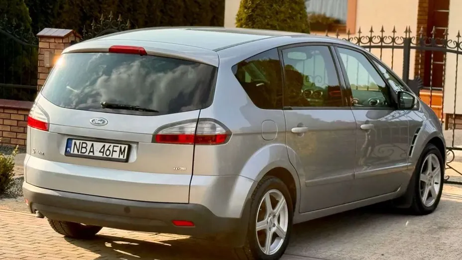FORD S-MAX -