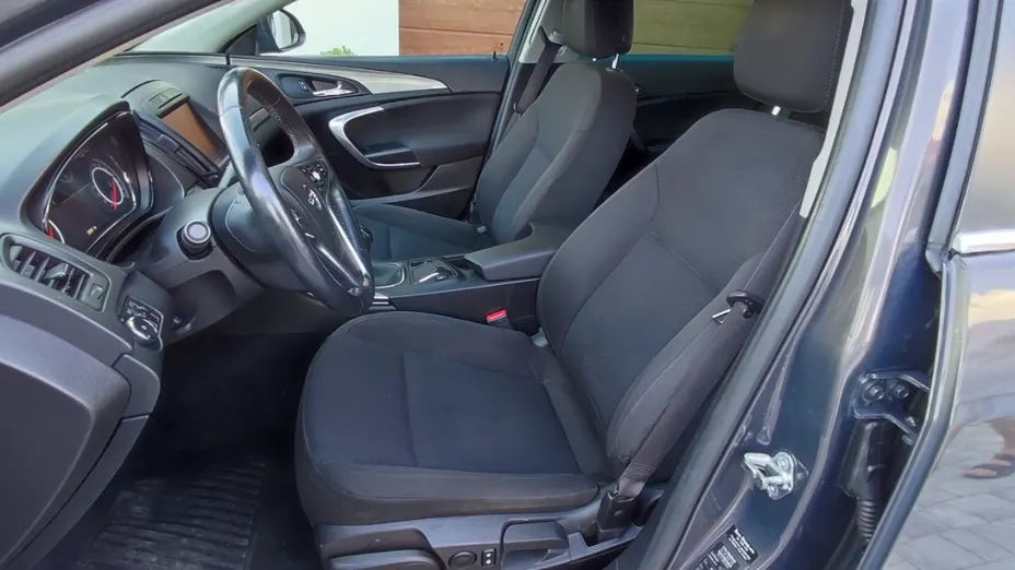 OPEL Insignia -