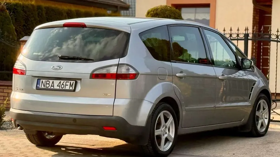 FORD S-MAX -