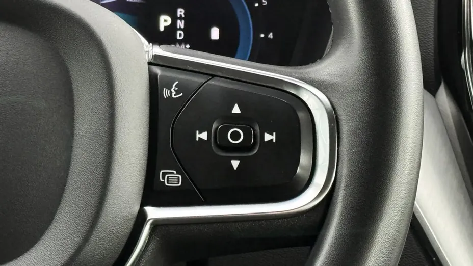 VOLVO XC60 -