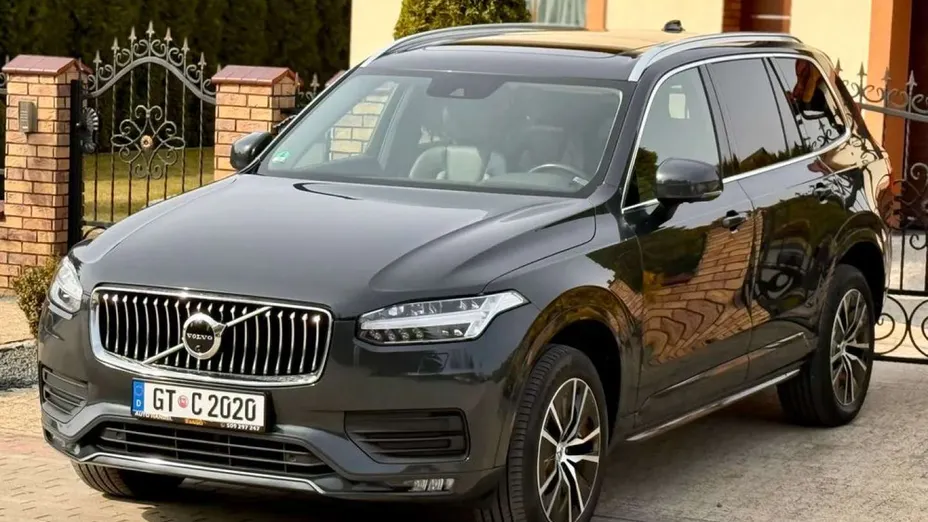 VOLVO XC90 -