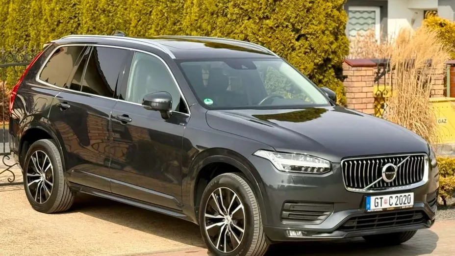 VOLVO XC90 -