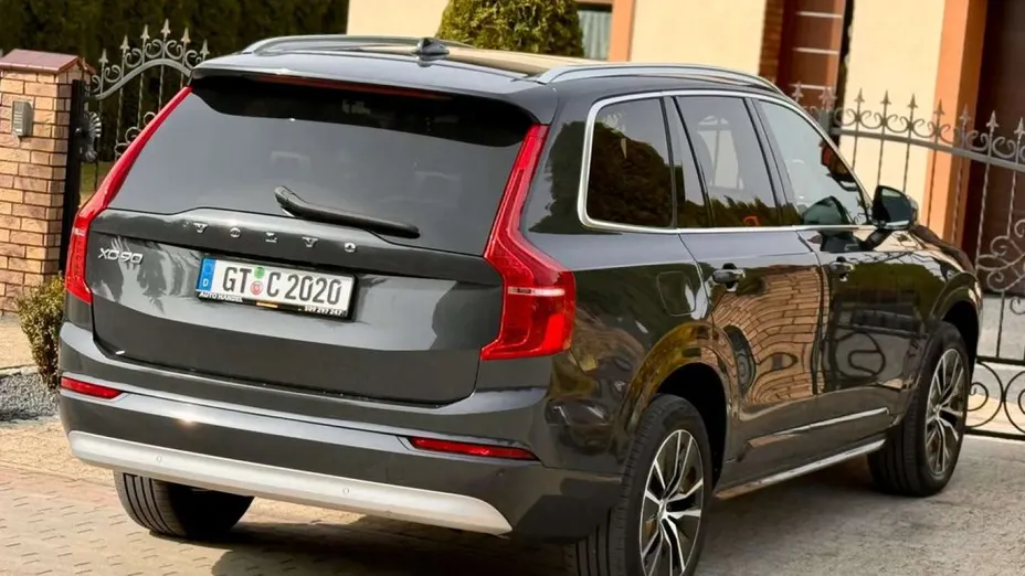 VOLVO XC90 -