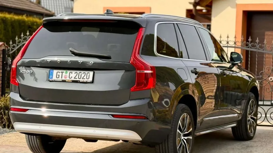 VOLVO XC90 -