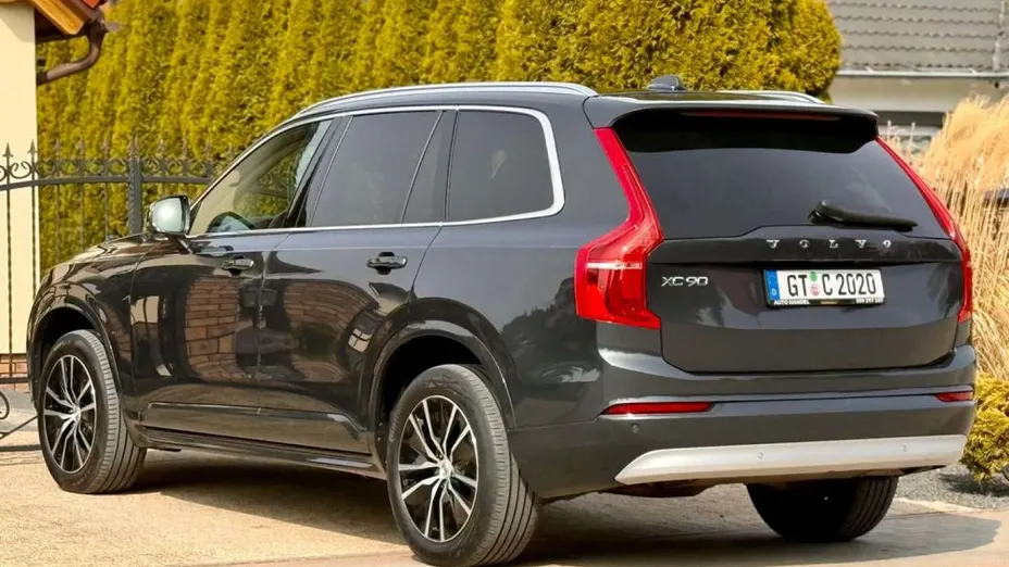 VOLVO XC90 -