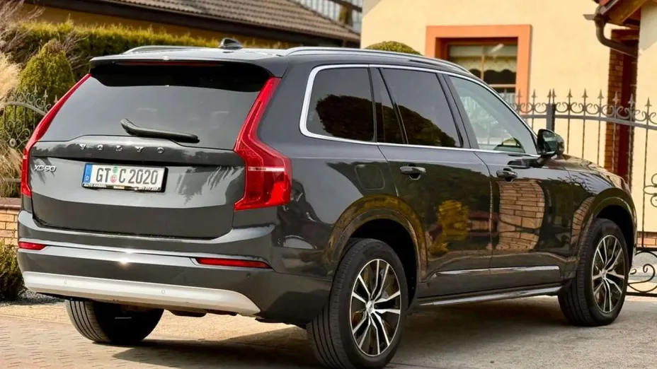 VOLVO XC90 -