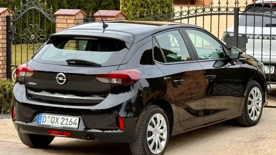 OPEL Corsa -