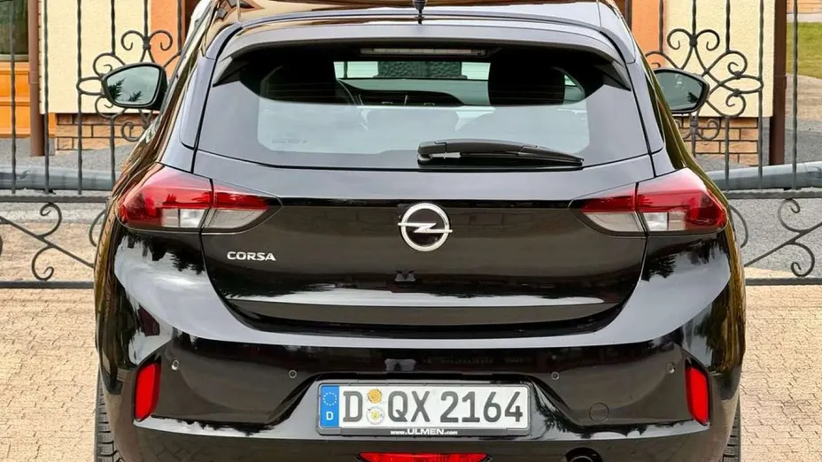 OPEL Corsa -