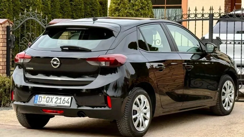 OPEL Corsa -