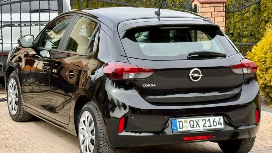 OPEL Corsa -