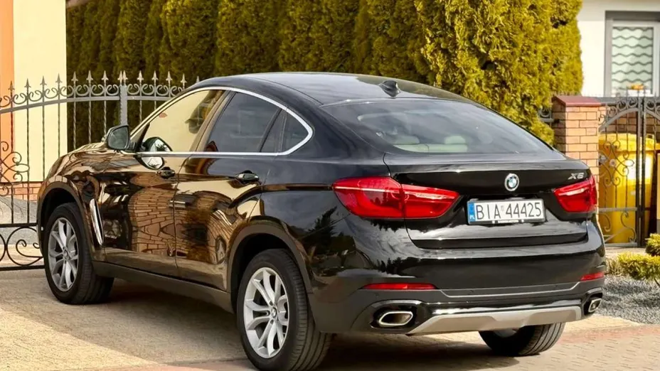 BMW X6 -